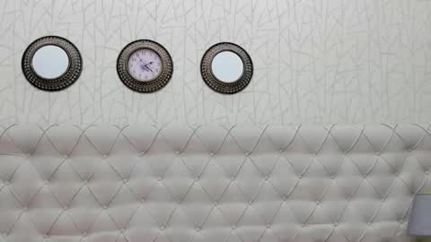 Tinnyrose online show from 02.18.26