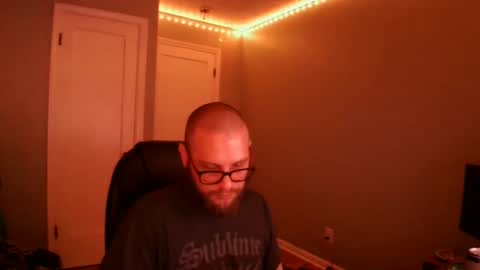 Snapshot of tippertonight chatting on 12.14.24 tippertonight online show from 12.14.24