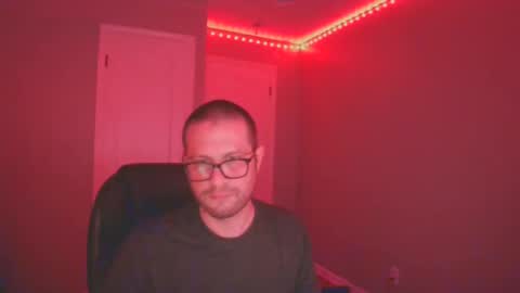 Snapshot of tippertonight chatting on 01.05.25 tippertonight online show from 01.05.25