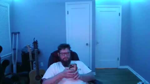 Snapshot of tippertonight chatting on 10.22.25 tippertonight online show from 10.22.25