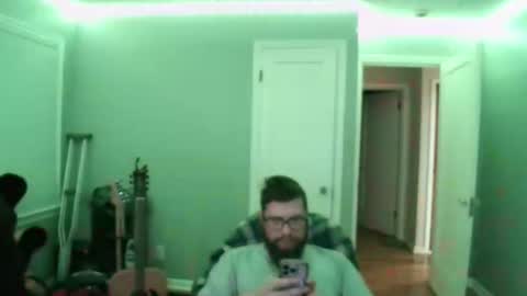 Snapshot of tippertonight chatting on 10.26.25 tippertonight online show from 10.26.25