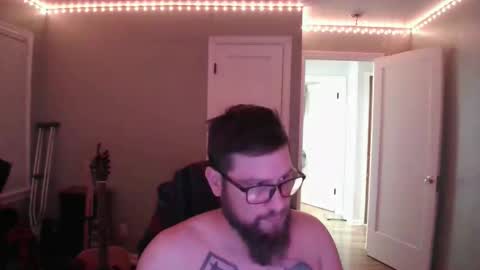 Snapshot of tippertonight chatting on 11.16.25 tippertonight online show from 11.16.25