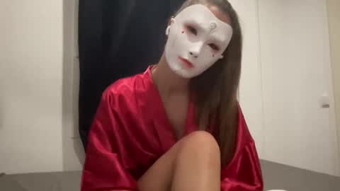 Snapshot of tipsytinkerbell chatting on 10.02.25 Tinks online show from 10.02.25