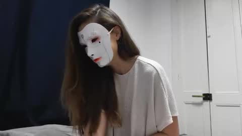 Snapshot of tipsytinkerbell chatting on 11.11.25 Tinks online show from 11.11.25