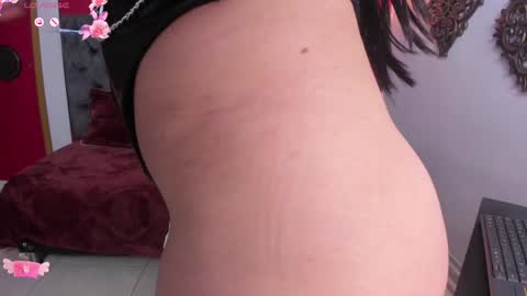 Snapshot of tisha_lau chatting on 01.27.25 Tisha online show from 01.27.25