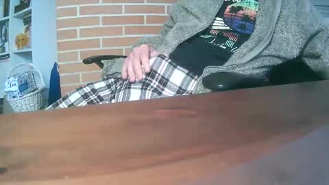 Snapshot of tisis80 chatting on 11.09.25 tisis80 online show from 11.09.25