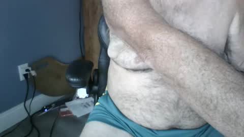 Snapshot of titman98 chatting on 10.15.25 titman98 online show from 10.15.25