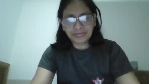 Snapshot of titssmall123 chatting on 11.24.25 Ester online show from 11.24.25