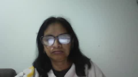 Snapshot of titssmall123 chatting on 02.25.26 Ester online show from 02.25.26