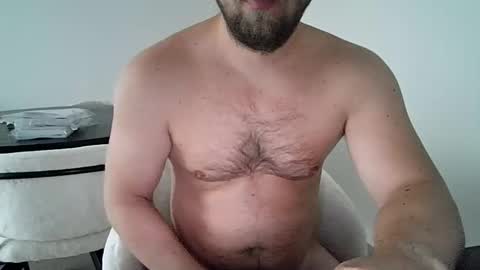 Snapshot of titsthebest chatting on 03.18.26 titsthebest online show from 03.18.26