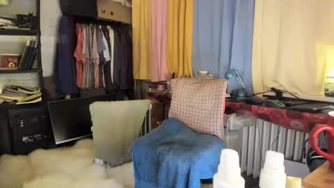 Snapshot of tittkiss chatting on 10.24.25 liebe es mich nackt vor der cam zu zeigen online show from 10.24.25