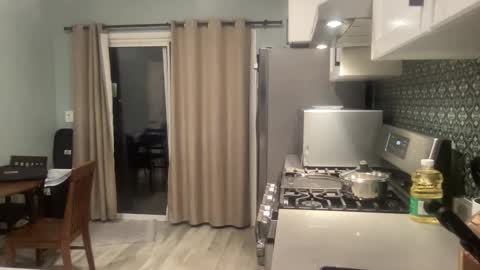 tlayne410 online show from 02.19.25