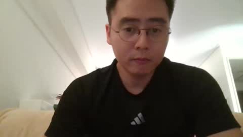 Snapshot of tmhry chatting on 10.18.25 Tom online show from 10.18.25