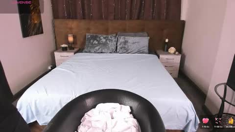 2 GMT Mo Tu We Th Fr 10am-4am online show from 10.12.25