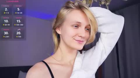 Mary online show from 11.08.25