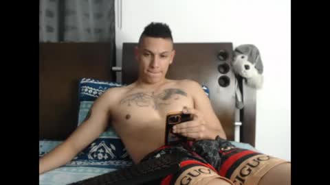 Snapshot of tobicraig chatting on 07.12.26 Andres Independent Model online show from 07.12.26