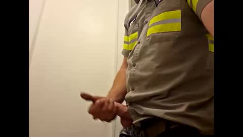 who wamts to hook up online show from 02.05.26