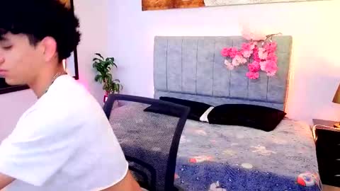 Snapshot of todoroki_g chatting on 10.07.25 todoroki_g online show from 10.07.25