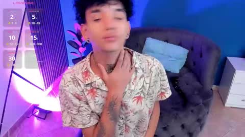 Snapshot of todoroki_g chatting on 11.06.25 todoroki_g online show from 11.06.25