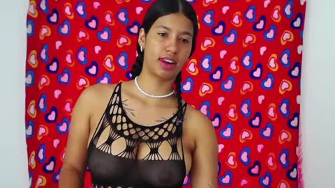 Snapshot of tokihoney chatting on 12.18.24 Adela y juan online show from 12.18.24