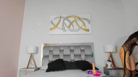 Snapshot of tokiioo1 chatting on 11.11.25 tokio online show from 11.11.25