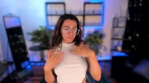 Snapshot of tokkyo__ chatting on 10.09.25 tokkyo__ online show from 10.09.25