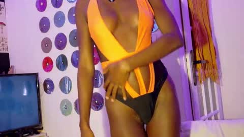 Snapshot of tokyo_wld chatting on 09.10.25 Athena Fantasy online show from 09.10.25