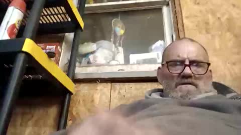 Snapshot of tolinbuilds68 chatting on 11.06.25 tolinbuilds68 online show from 11.06.25