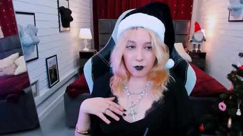 Tolli Moll online show from 12.30.24