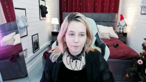 Tolli Moll online show from 01.01.25