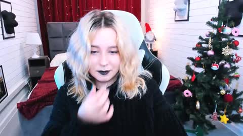 Tolli Moll online show from 01.06.25