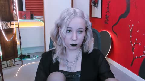 Tolli Moll online show from 01.28.25