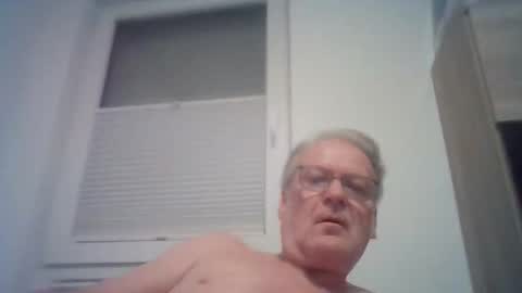 Snapshot of tom60sam chatting on 05.02.26 tomsam online show from 05.02.26