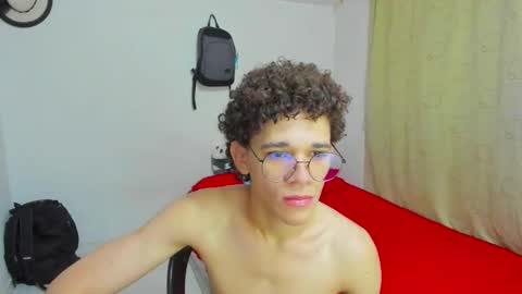 Tom Blue online show from 09.11.25