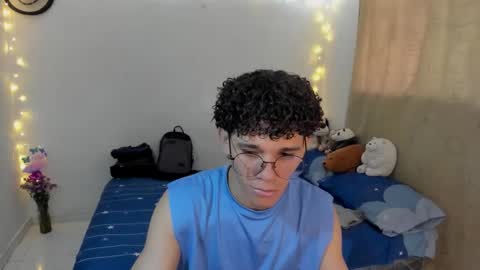 Tom Blue online show from 11.20.25