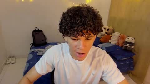 Snapshot of tom_blue10 chatting on 02.02.26 Tom Blue online show from 02.02.26