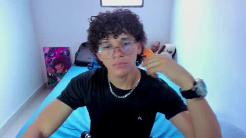 Tom Blue online show from 03.25.26