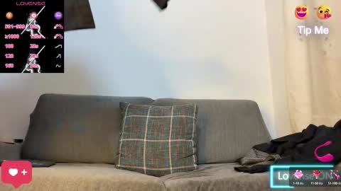 Snapshot of tom_blunt96 chatting on 10.26.25 TOM online show from 10.26.25