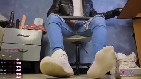 Tom online show from 02.06.26