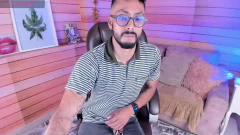 Snapshot of tom_cooper_1 chatting on 01.19.25 Master of pleasure online show from 01.19.25