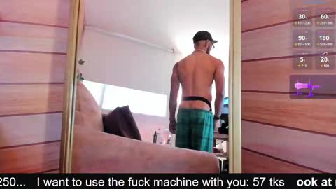 Snapshot of tom_cooper_1 chatting on 01.21.25 Master of pleasure online show from 01.21.25