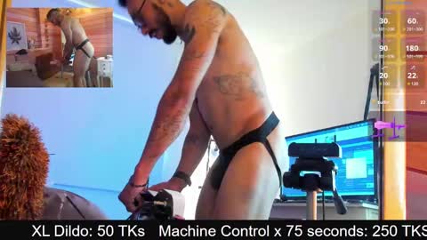 Snapshot of tom_cooper_1 chatting on 01.22.25 Master of pleasure online show from 01.22.25