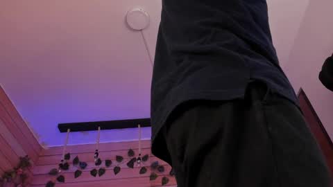 Snapshot of tom_cooper_1 chatting on 03.12.25 Master of pleasure online show from 03.12.25