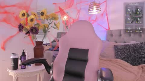 Snapshot of tom_cooper_1 chatting on 10.10.25 Master of pleasure online show from 10.10.25