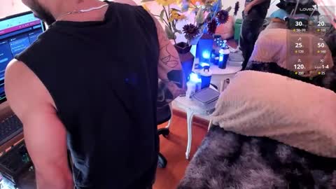 Snapshot of tom_cooper_1 chatting on 10.22.25 Master of pleasure online show from 10.22.25