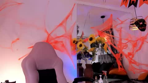 Snapshot of tom_cooper_1 chatting on 10.27.25 Master of pleasure online show from 10.27.25