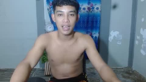 Snapshot of tom_denzel chatting on 02.01.26 jay online show from 02.01.26