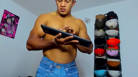 Snapshot of tom_kingfit chatting on 03.06.26 SPORTSFIT29 online show from 03.06.26