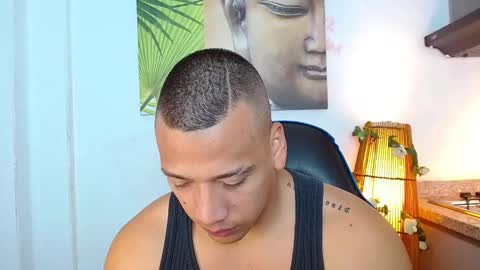 Snapshot of tom_muscle1 chatting on 12.30.24 Tom muscle1 online show from 12.30.24