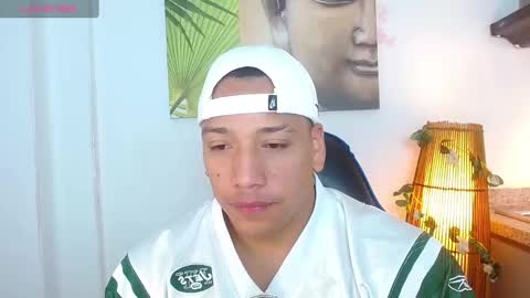 Snapshot of tom_muscle1 chatting on 01.08.25 Tom muscle1 online show from 01.08.25